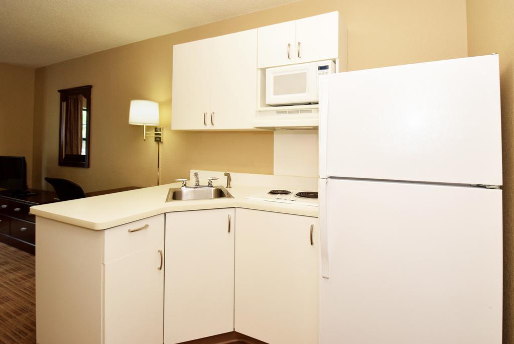 Extended Stay America Suites - Raleigh - Cary - Regency Parkway North Zewnętrze zdjęcie