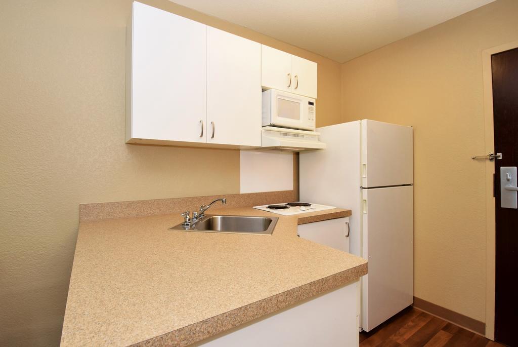 Extended Stay America Suites - Raleigh - Cary - Regency Parkway North Zewnętrze zdjęcie