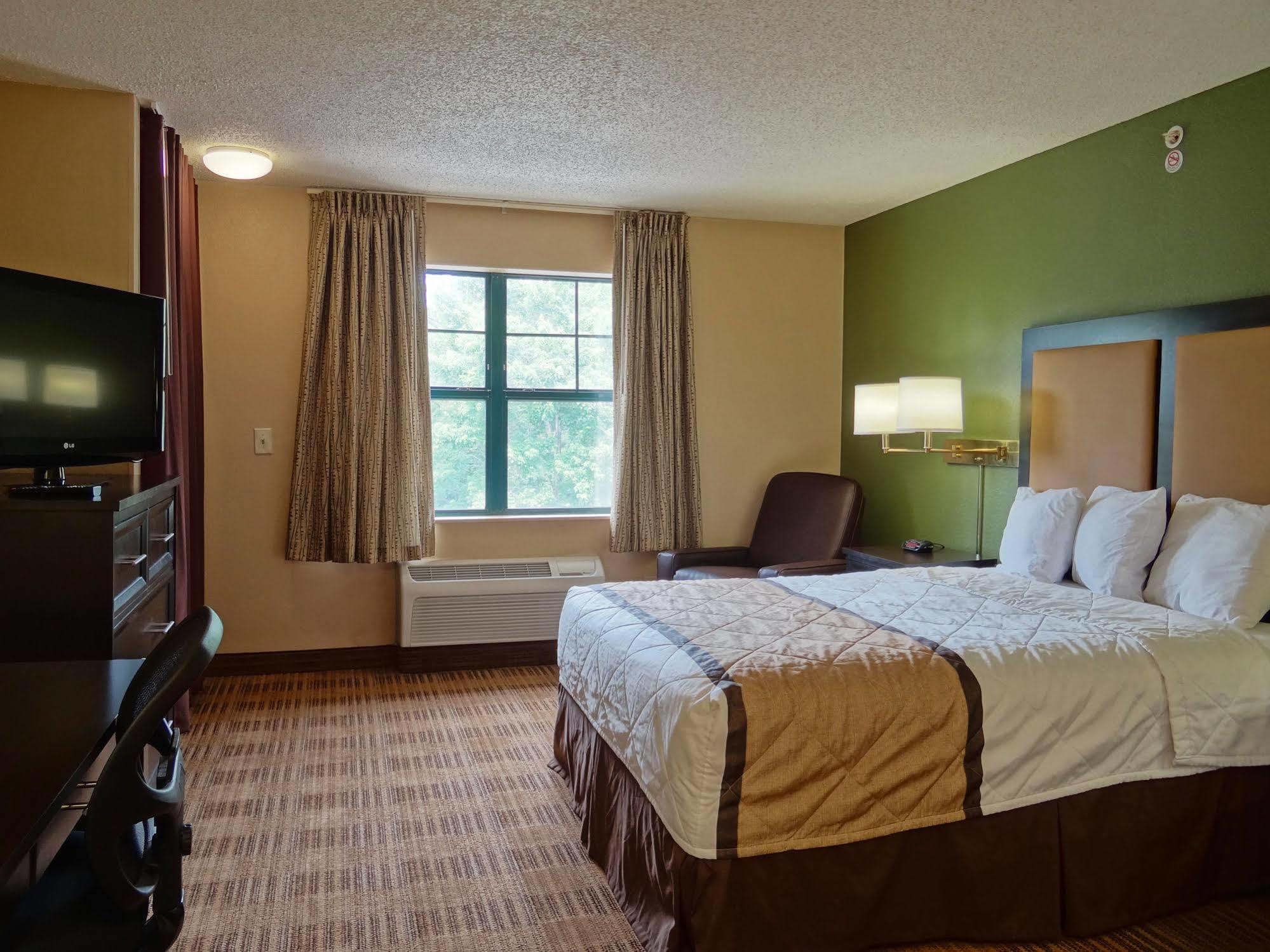 Extended Stay America Suites - Raleigh - Cary - Regency Parkway North Zewnętrze zdjęcie